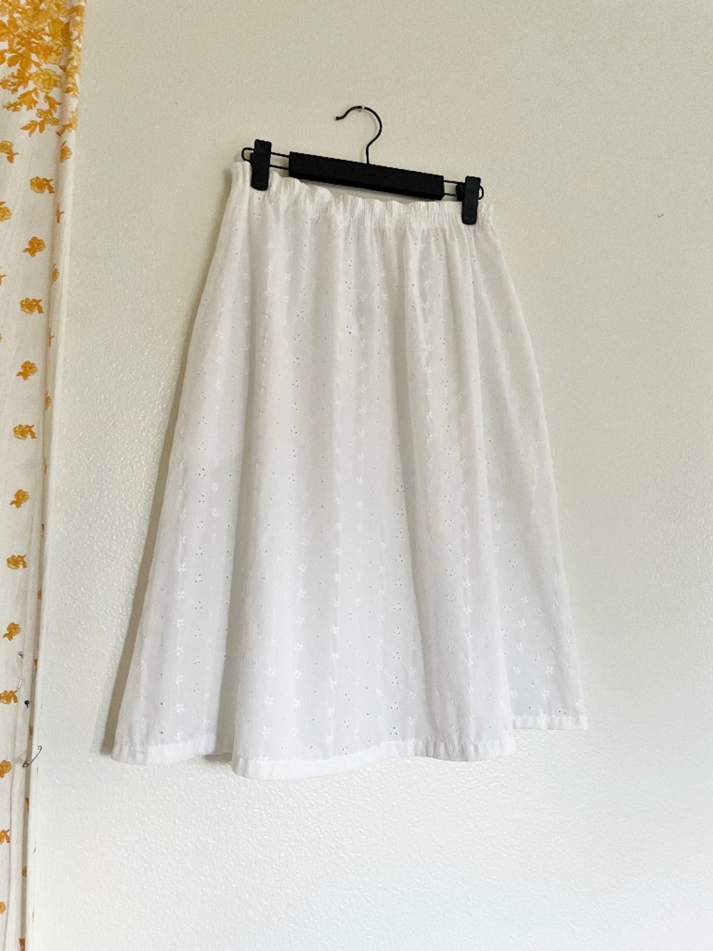 Vintage White Eyelet Midi Skirt Pockets Made USA Medium
